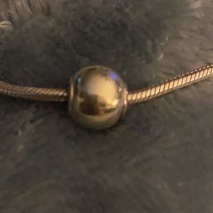 Pandora essence Honesty bead